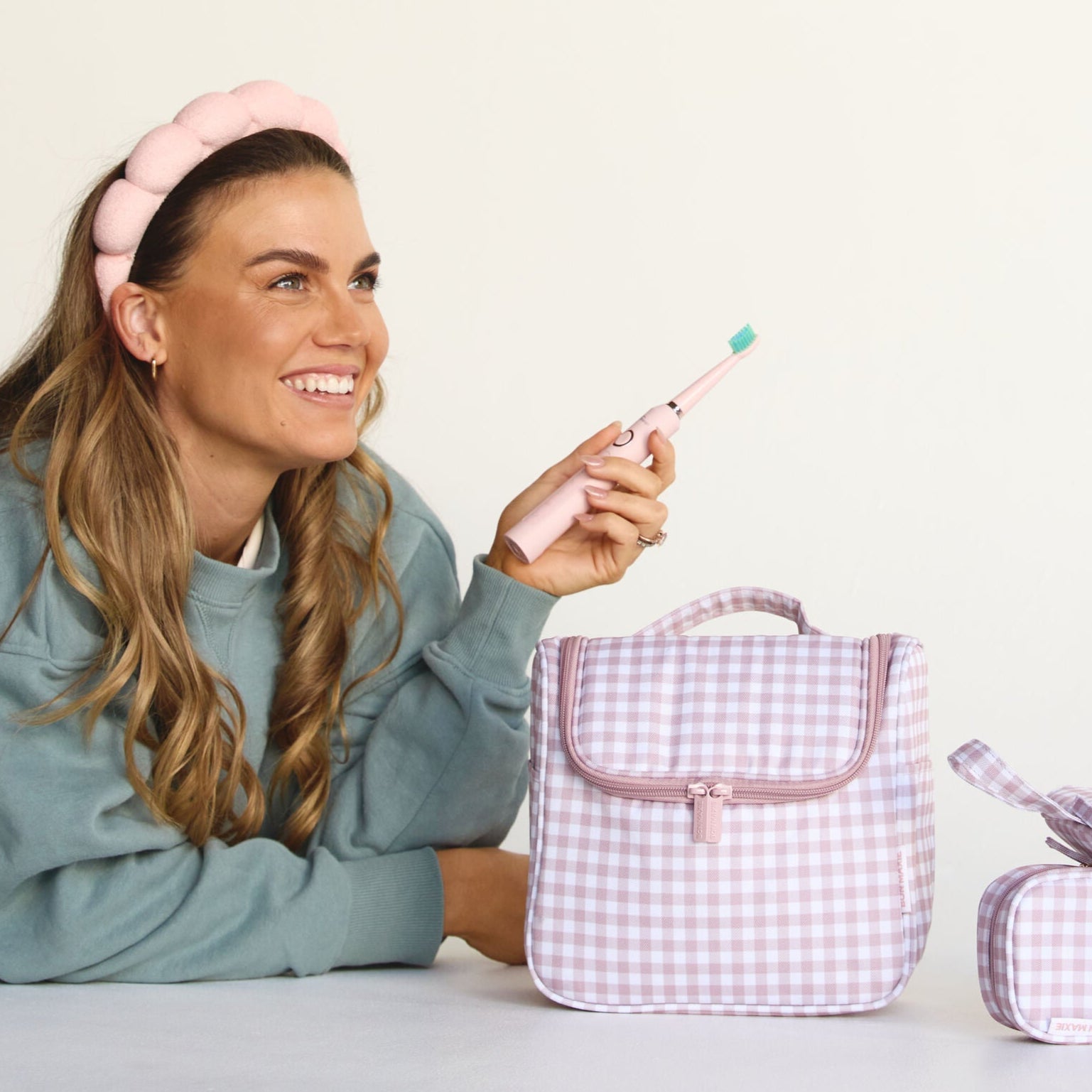 Hanging Toiletry Bag + Pouch Set with 15 pockets -- Milk Tea Gingham