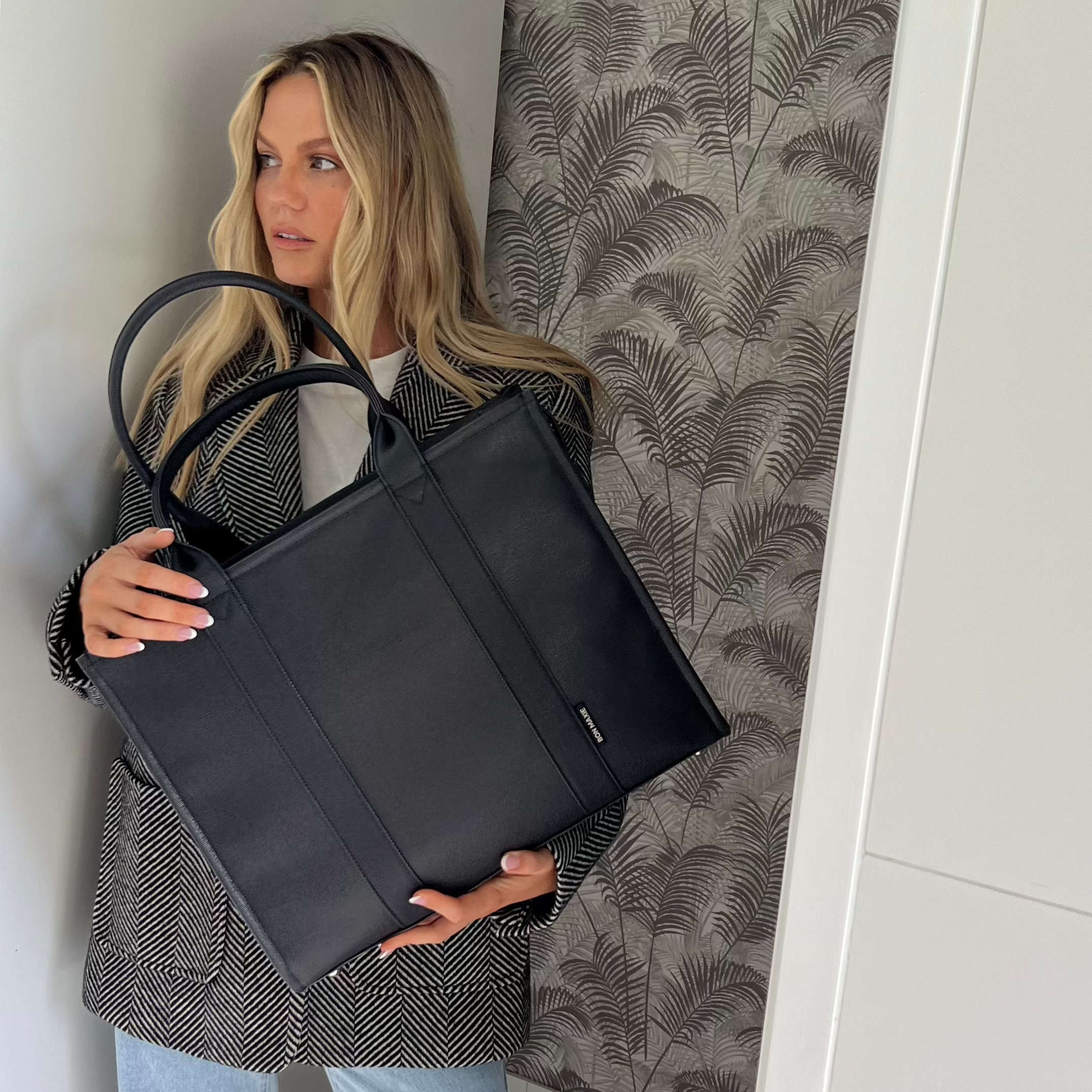 Large Structured Tote Bag in signature coated canvas -- Black