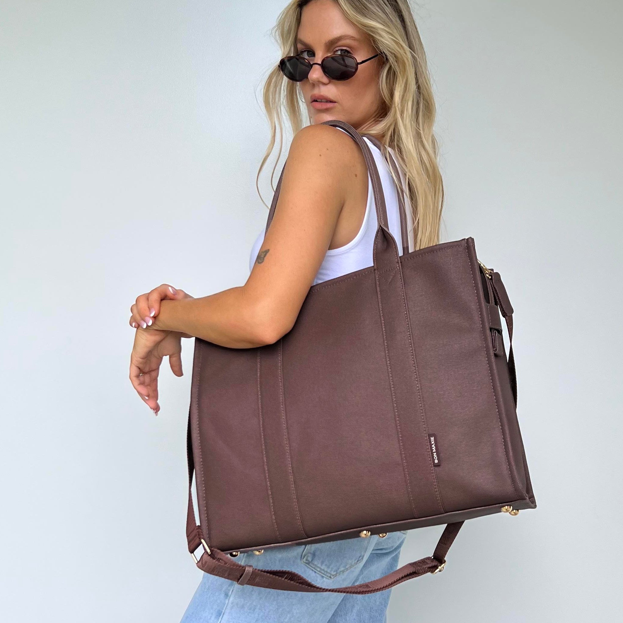 Large Structured Tote Bag in signature coated canvas -- Chocolate