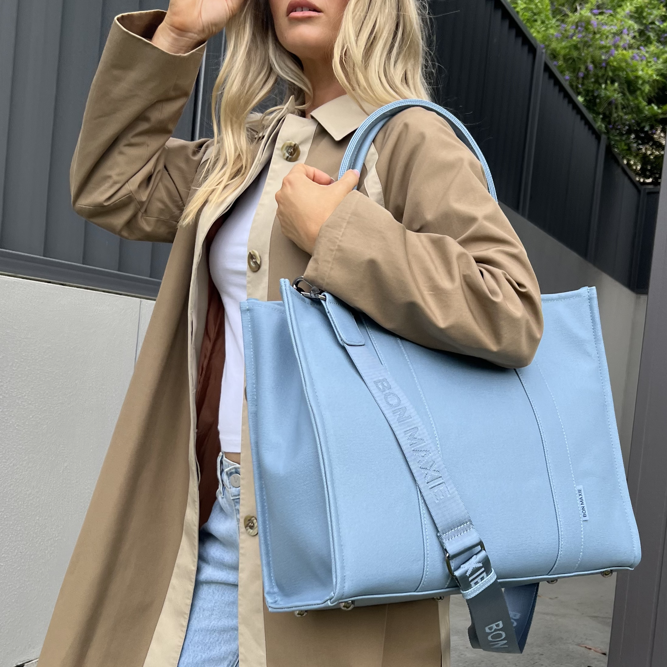 Large Structured Tote Bag in signature coated canvas -- Denim Blue