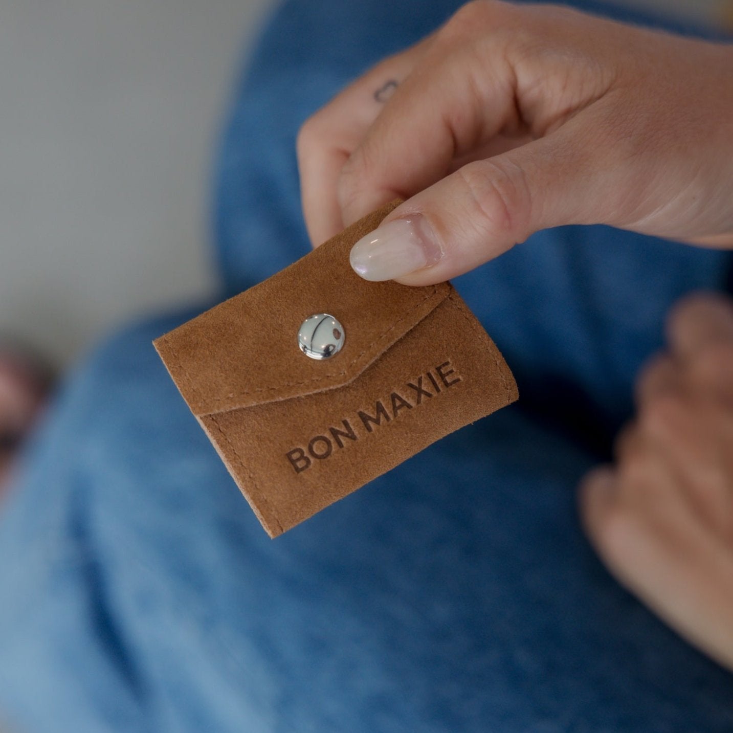 Mini Jewellery Case in microsuede - Tan