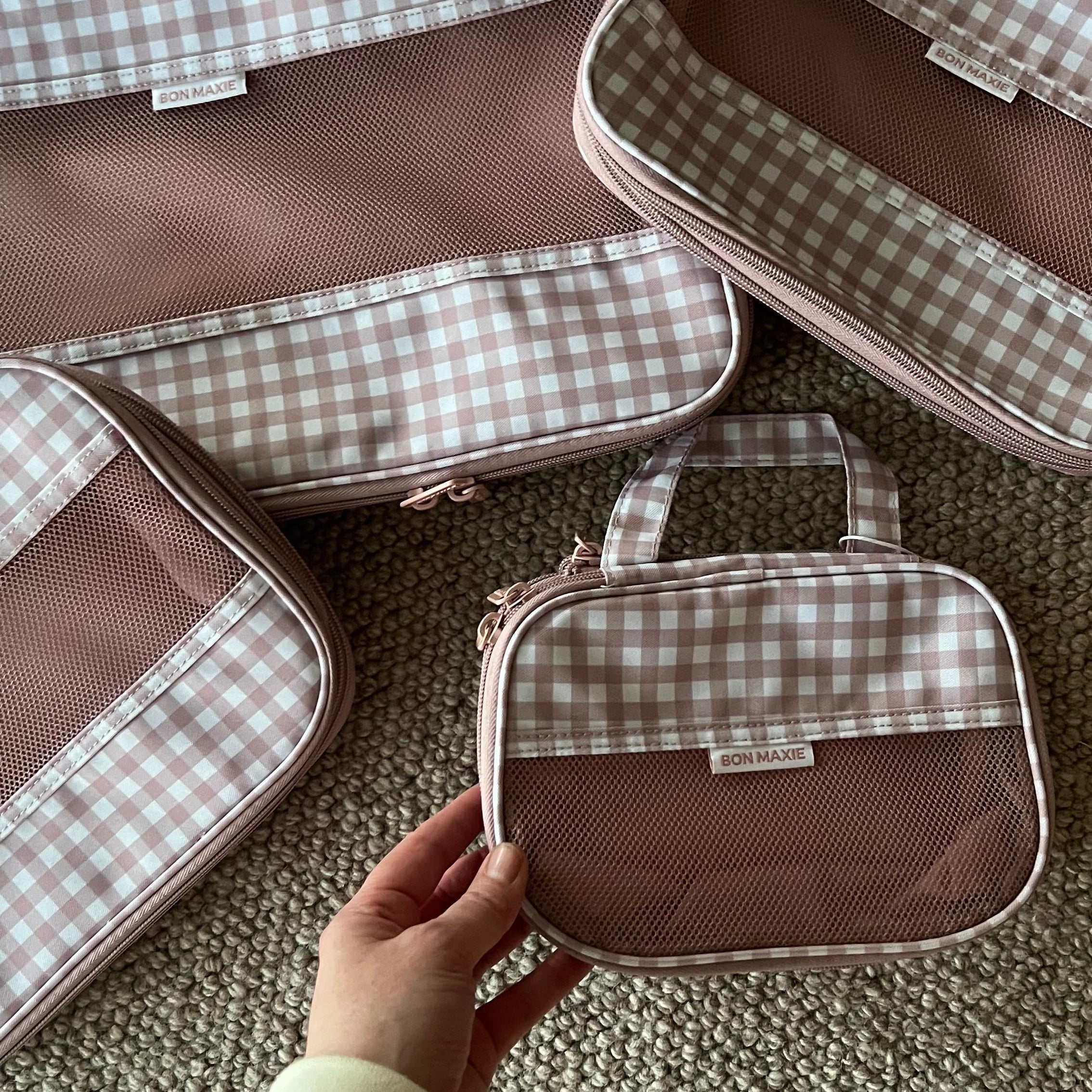Space-Saving Compression Packing Cube Set of 4 -- Milk Tea Gingham