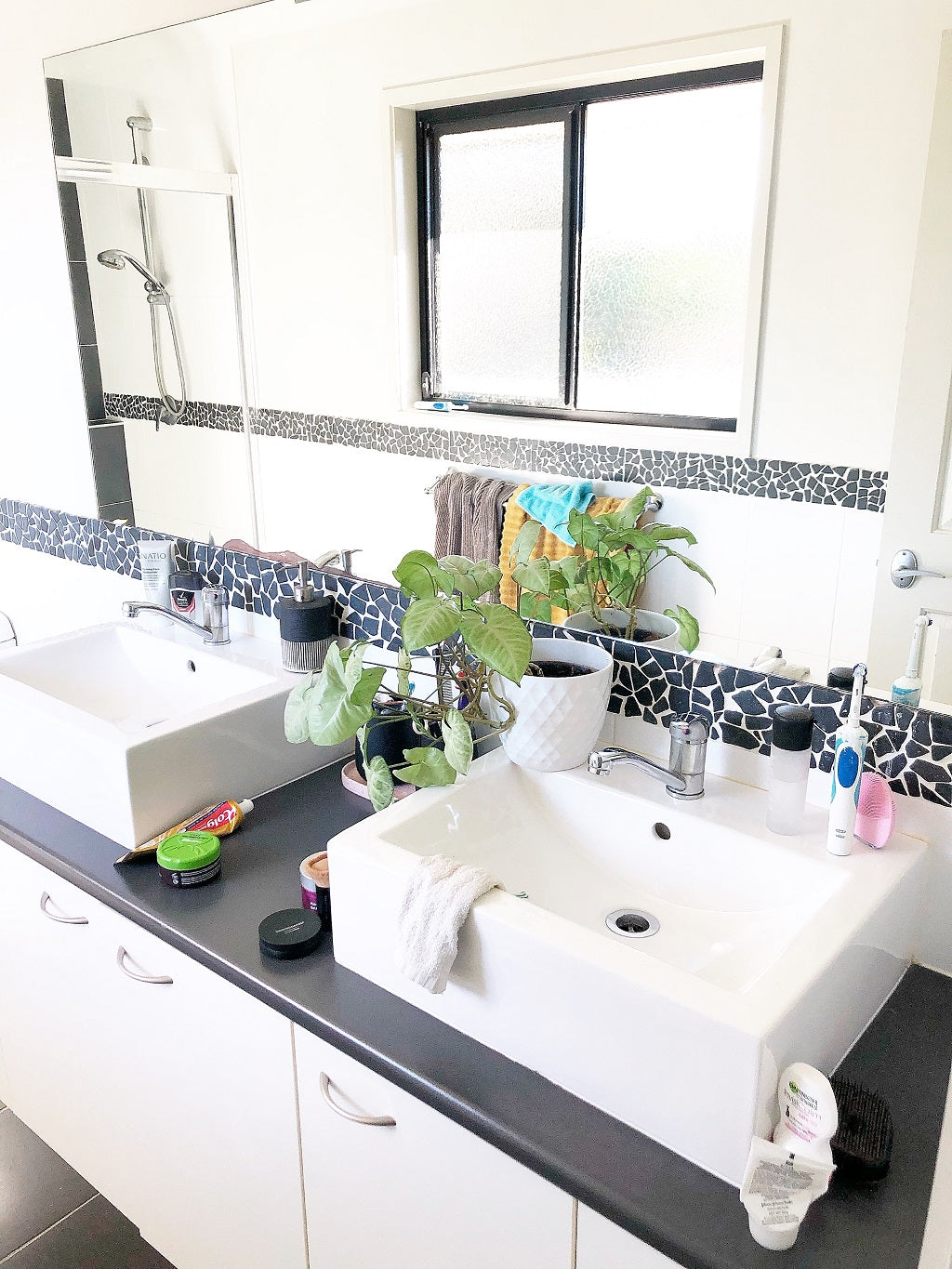 5 steps to an almost-always-clean-looking bathroom!