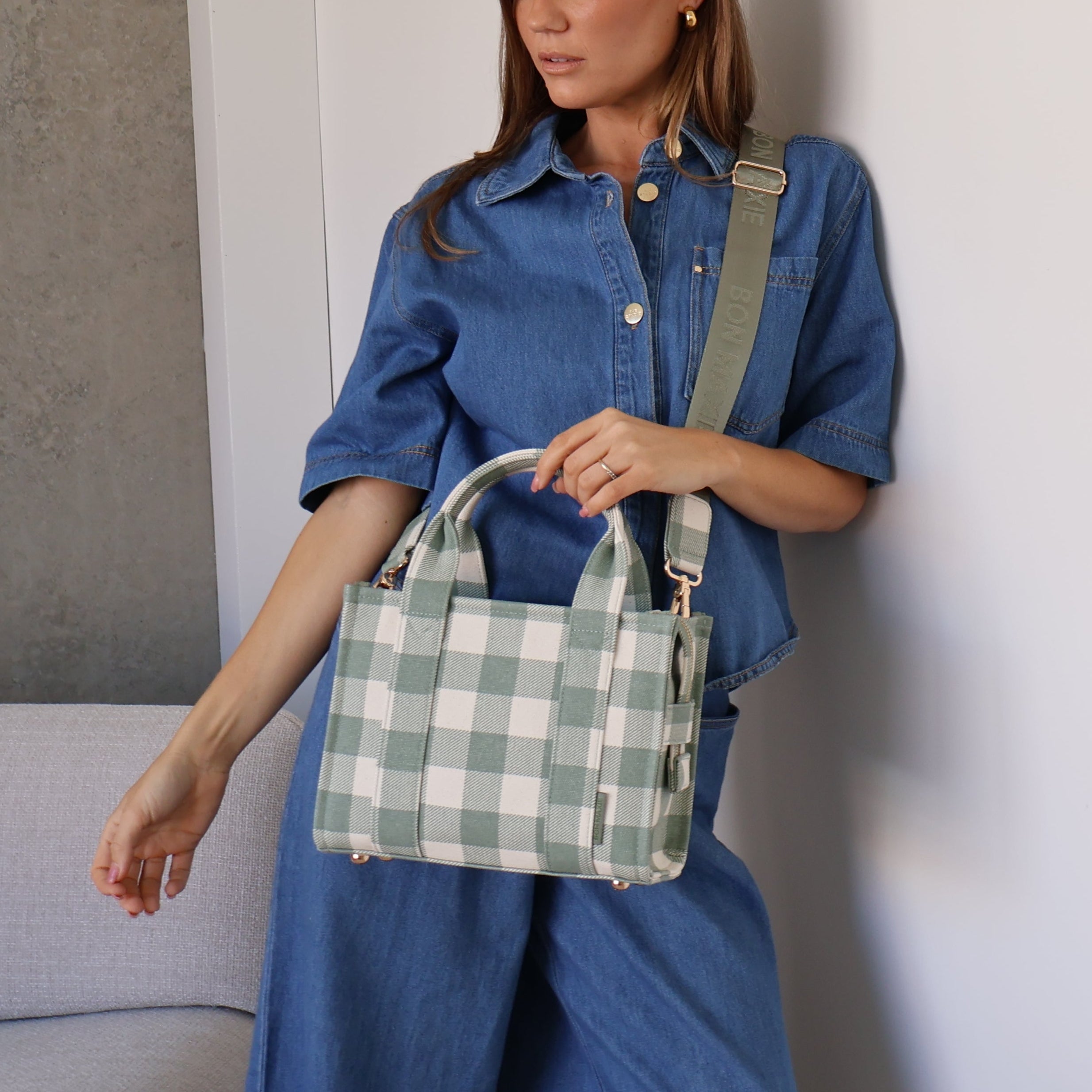 Micro Structured Tote Bag in coated canvas - Sage Gingham