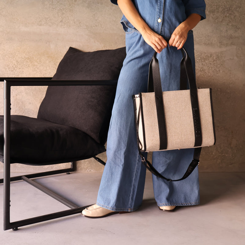 The Medium Bon Vivant Structured Tote - Jute/Leather -- Black