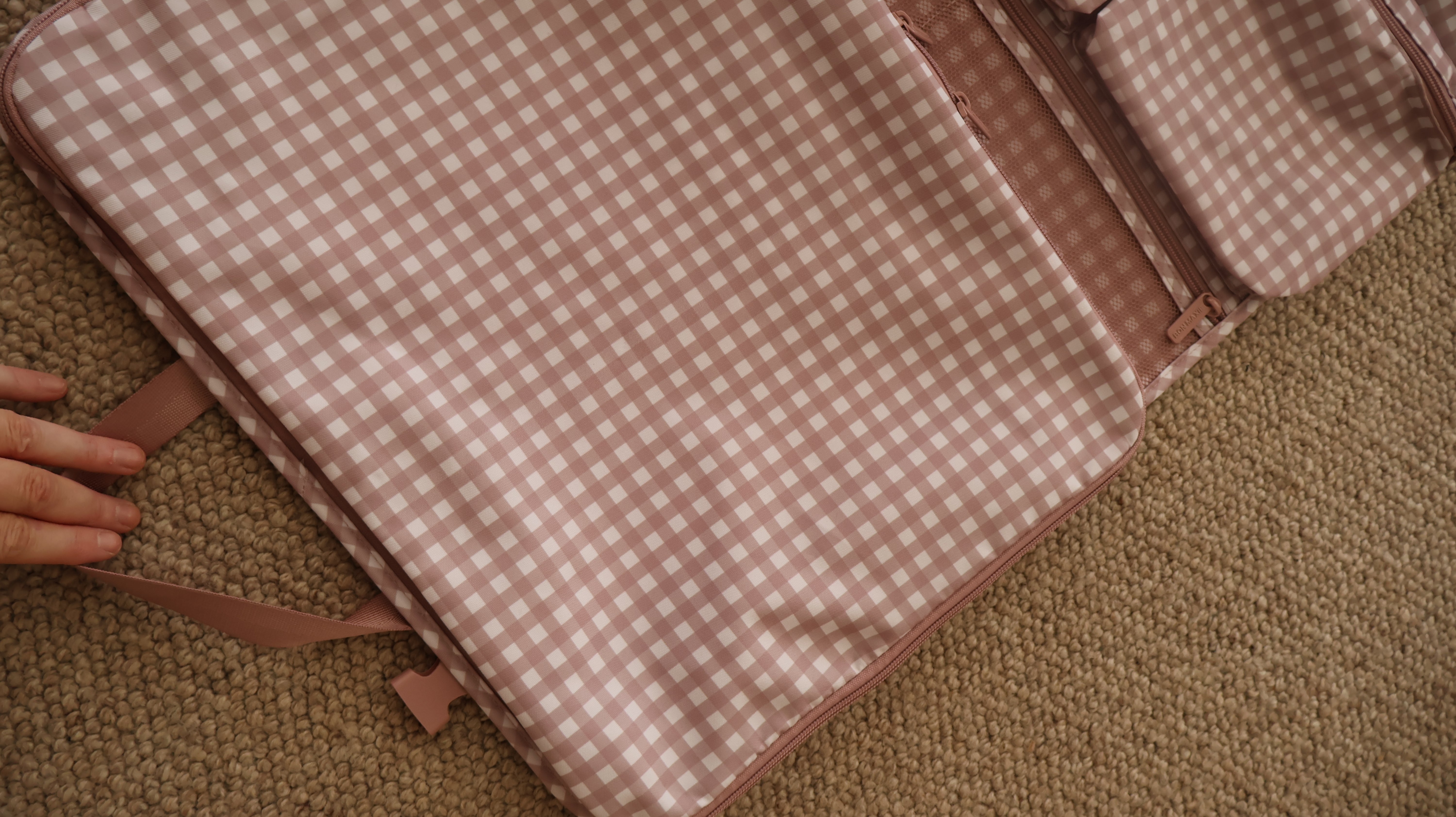 Multi-Pocket Hanging Packing Cube with compression - Milk Tea Gingham