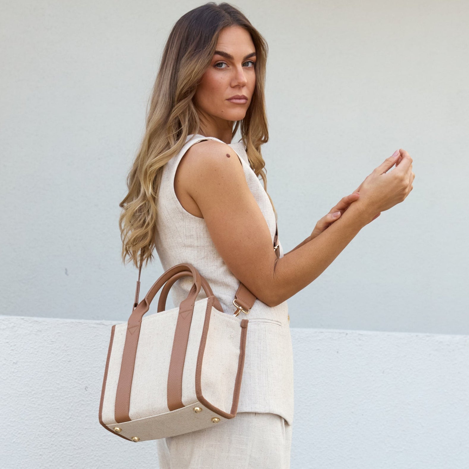 Micro Structured Tote Bag - Tan (Leather/Jute)