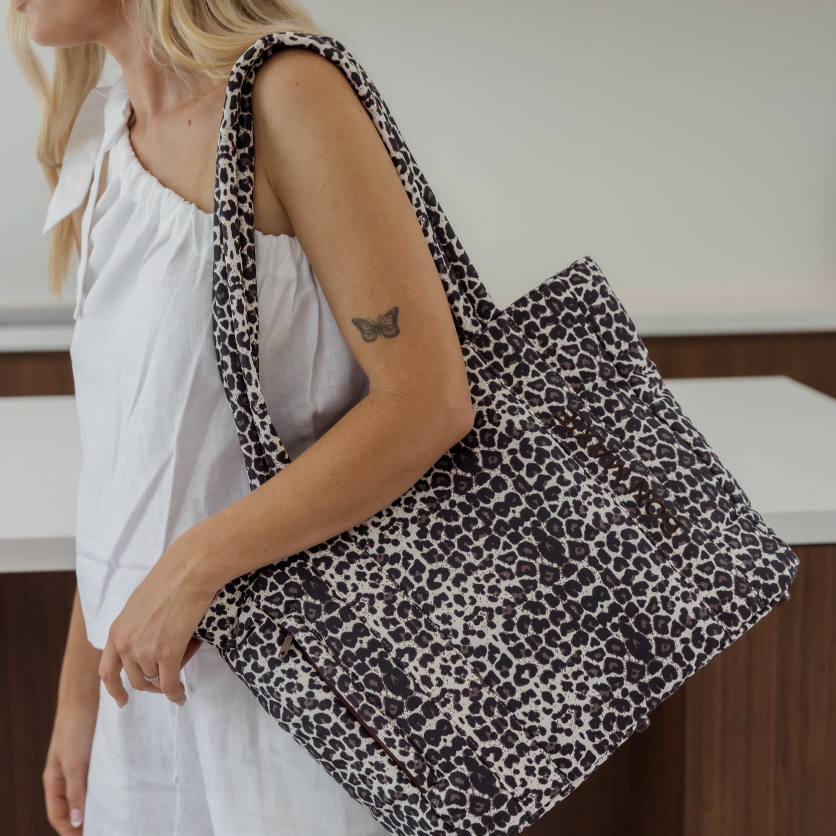 Everyday Tote Bag -- Tan Leopard