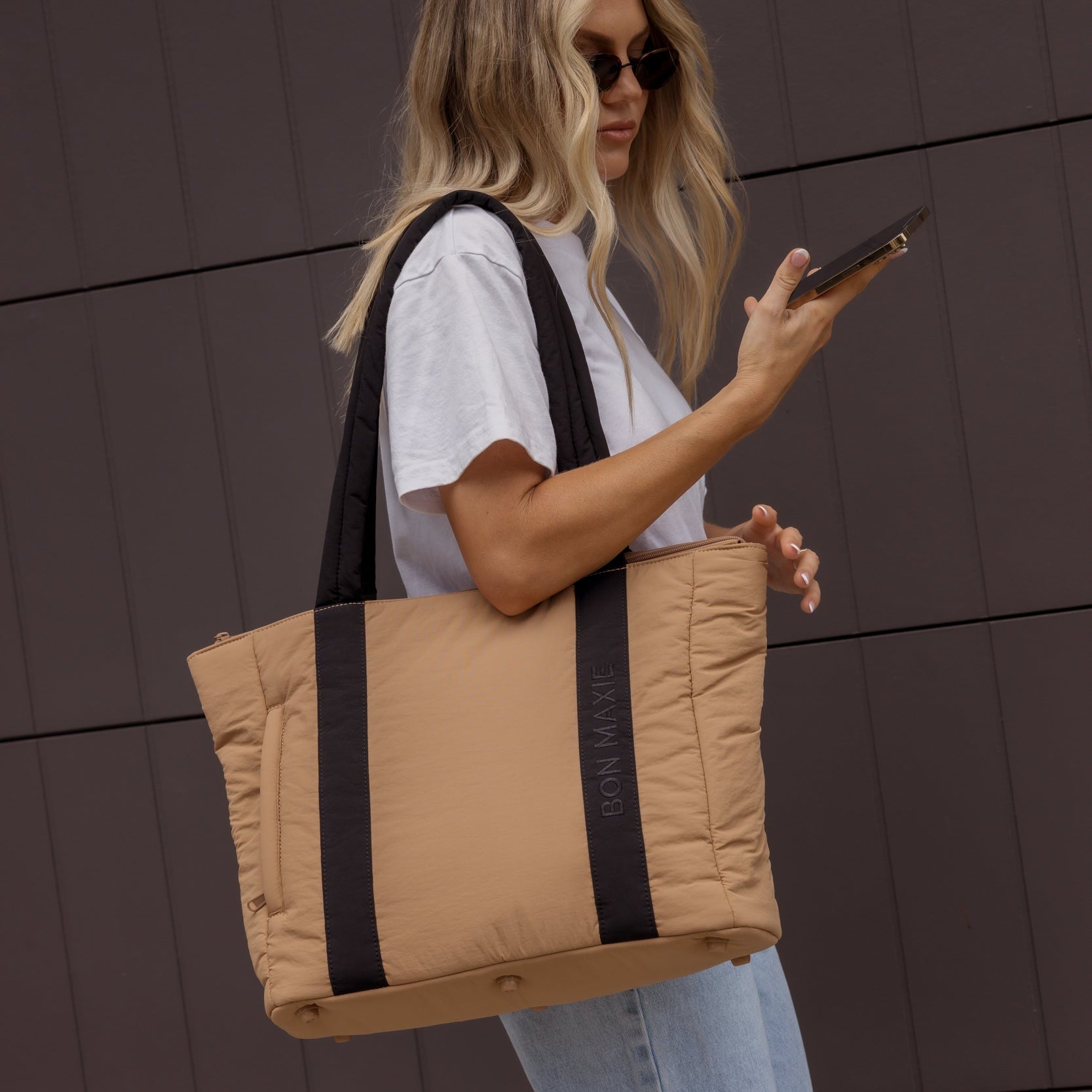 Everyday Tote Bag -- Tan/Black