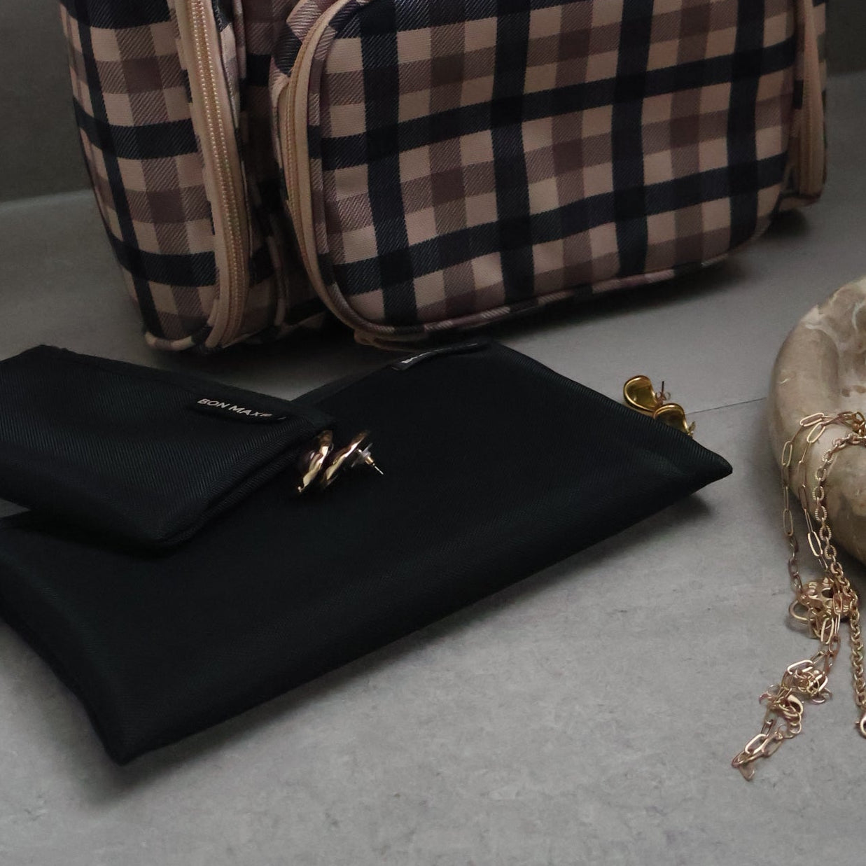 Large Hanging Travel Toiletry Bag + Detachable Pouch - Tartan