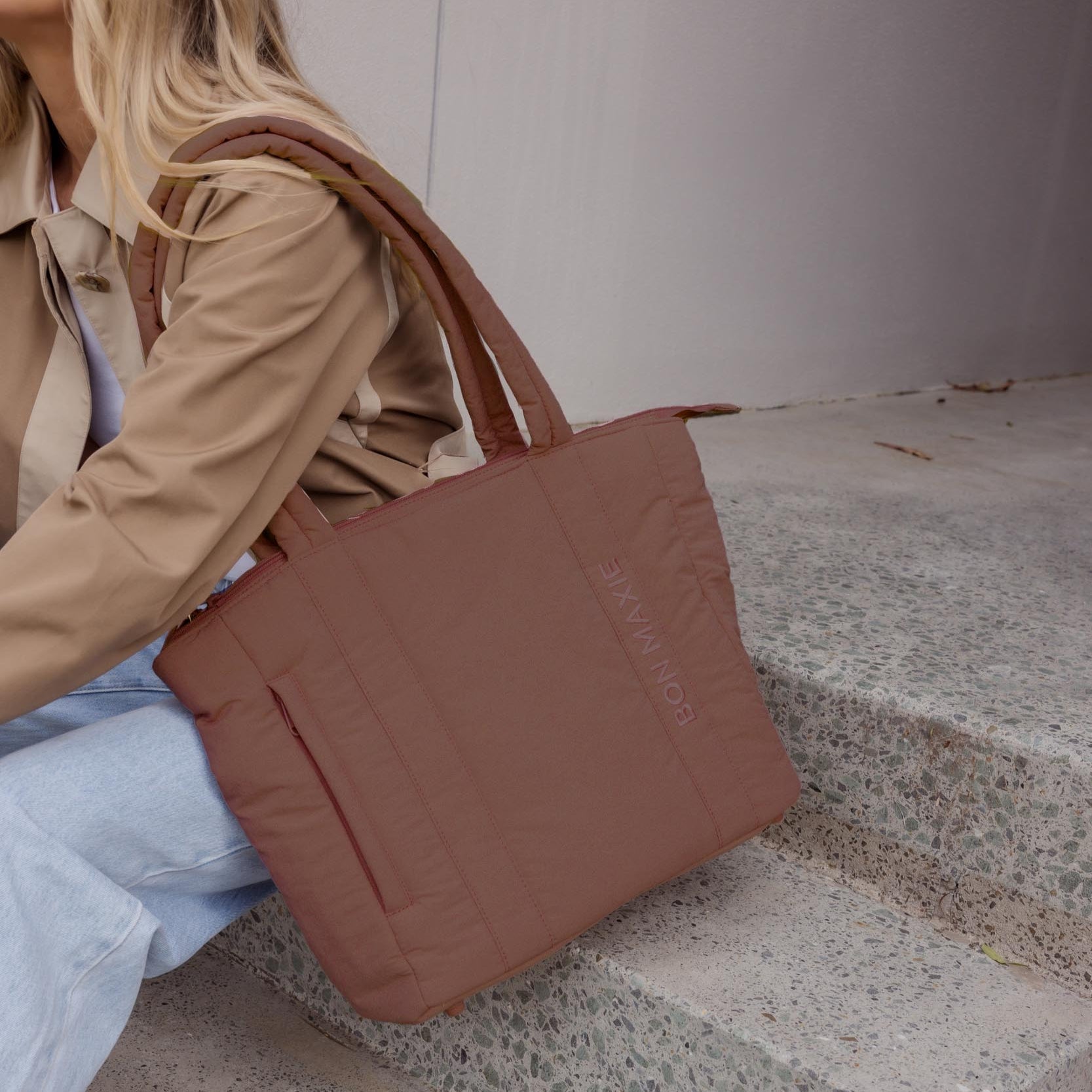 Everyday Tote Bag in washed technical nylon -- Chocolate