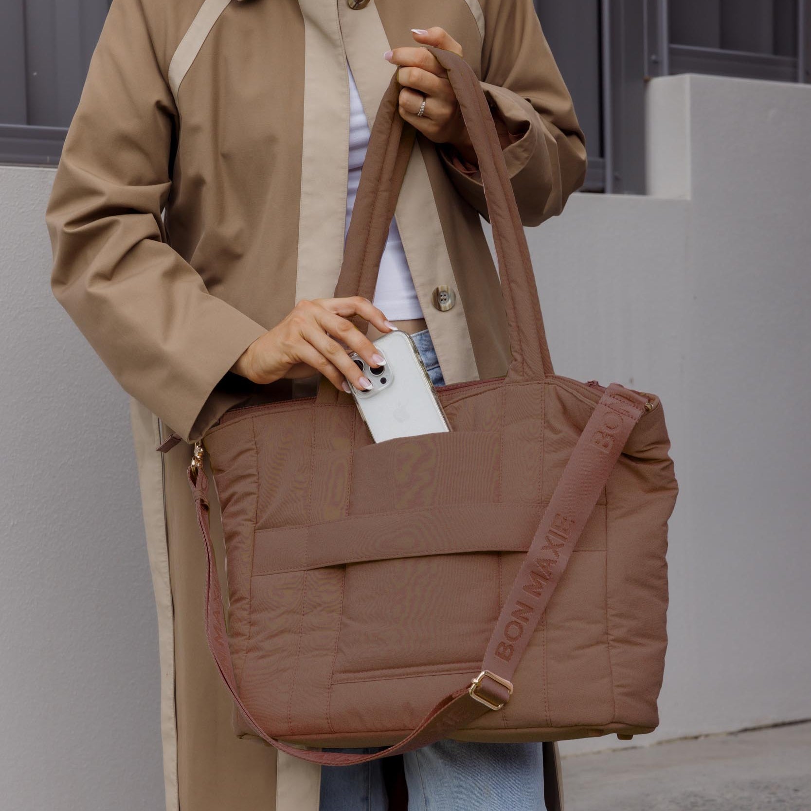 Everyday Tote Bag in washed technical nylon -- Chocolate