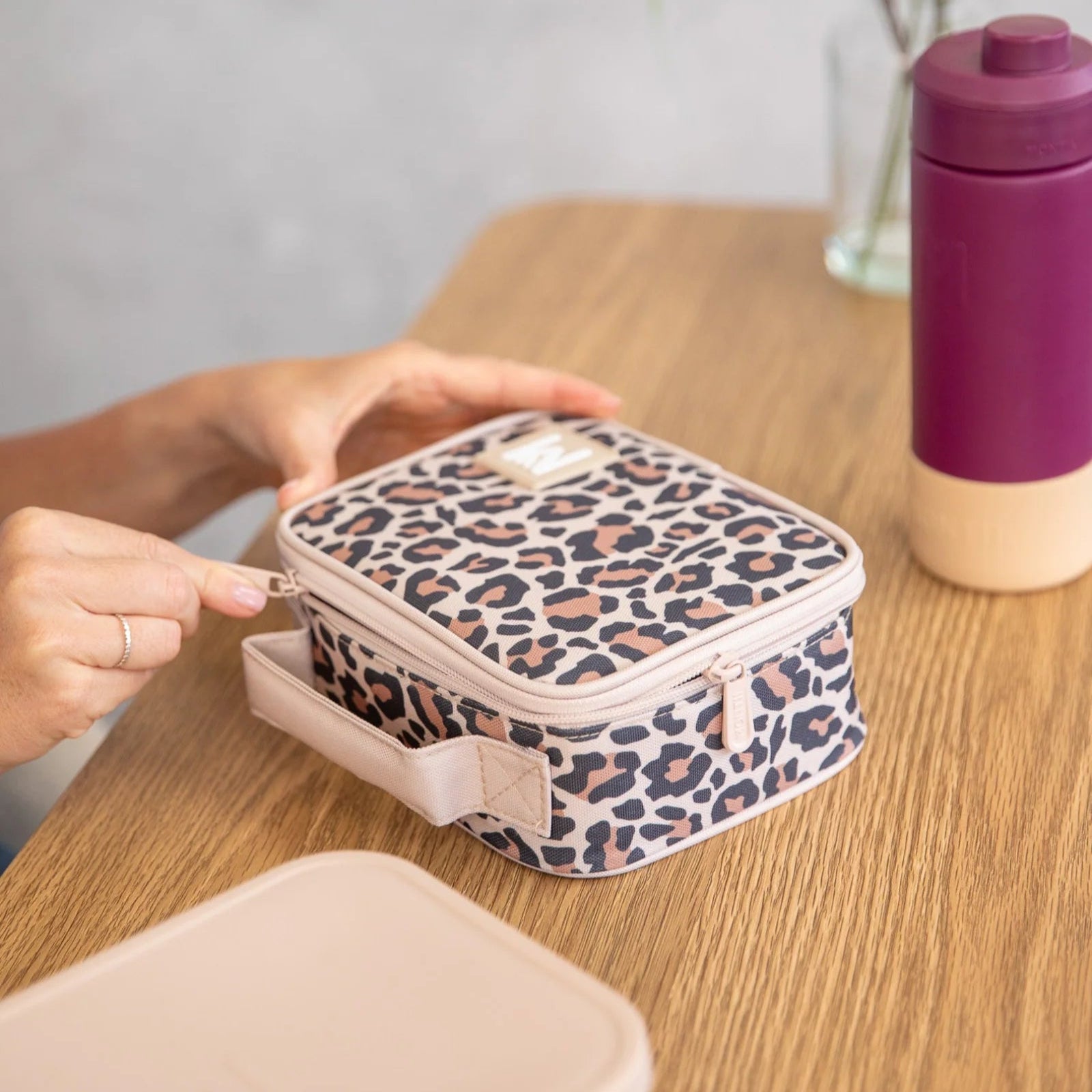 Insulated Lunch Bag Mini -- Montii Safari