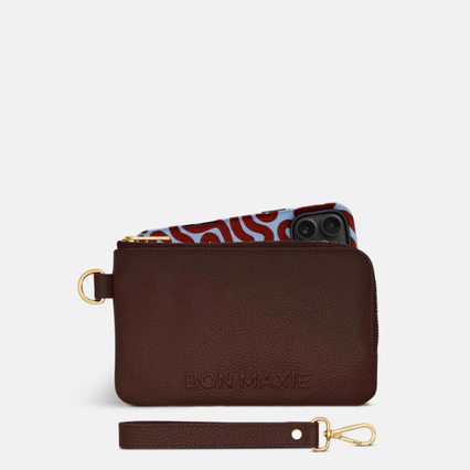Phone Wallet Pouch in pebbled leather - Chocolate