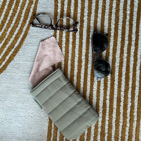 Double Easy-Squeezy Glasses Case -- Sage