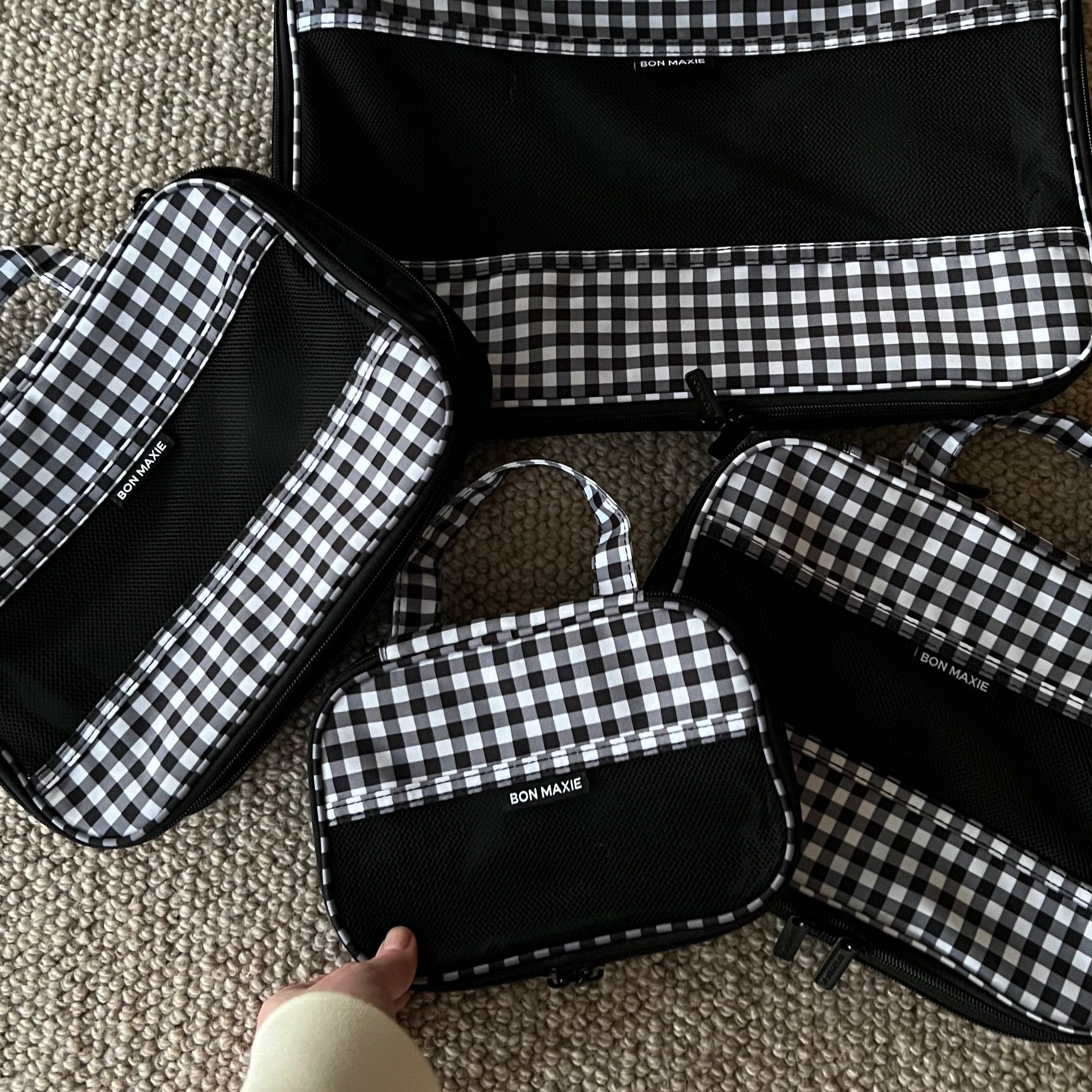 Space-Saving Packing Cube Set of 4 -- Black Gingham