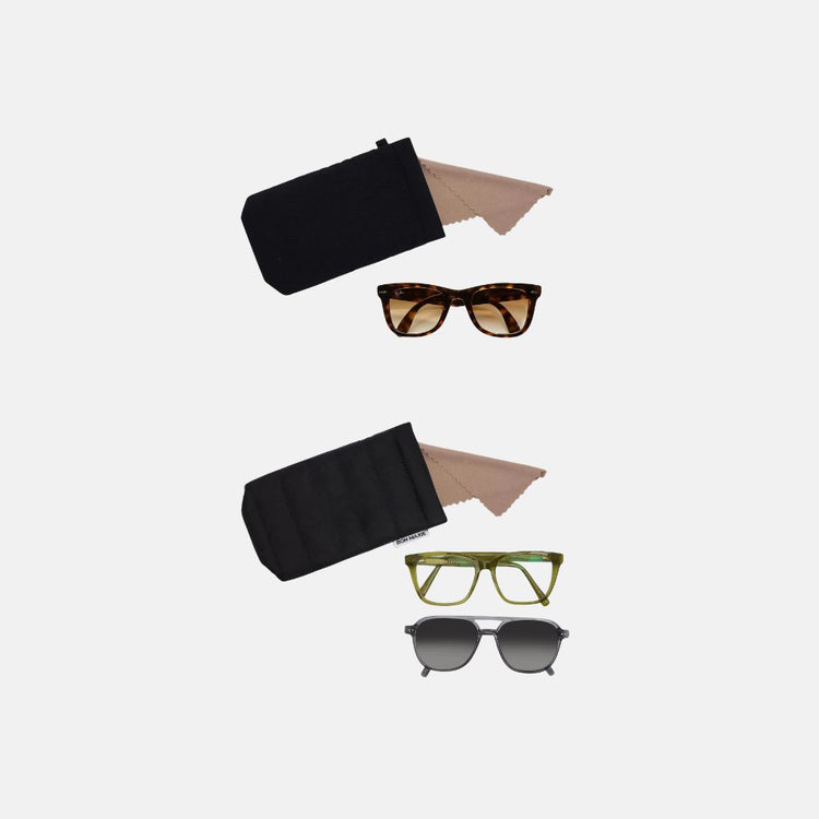 Bon Maxie Glasses case in black showing two sizes